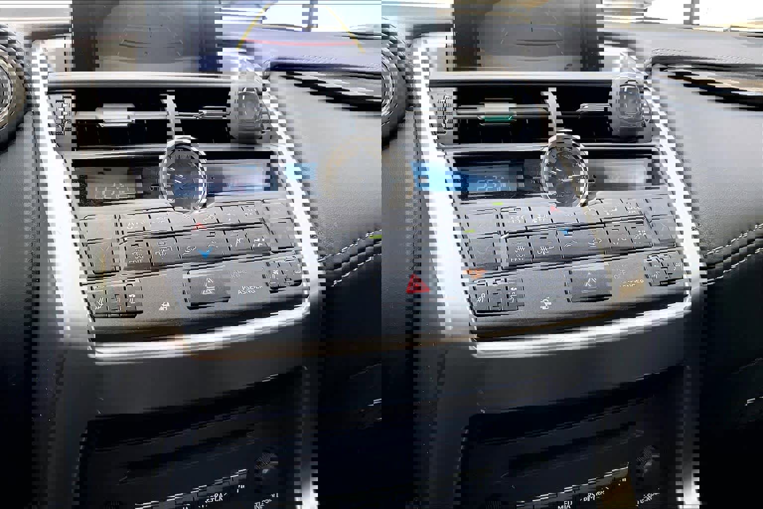 Used 2017 Lexus NX 200t FWD image 28