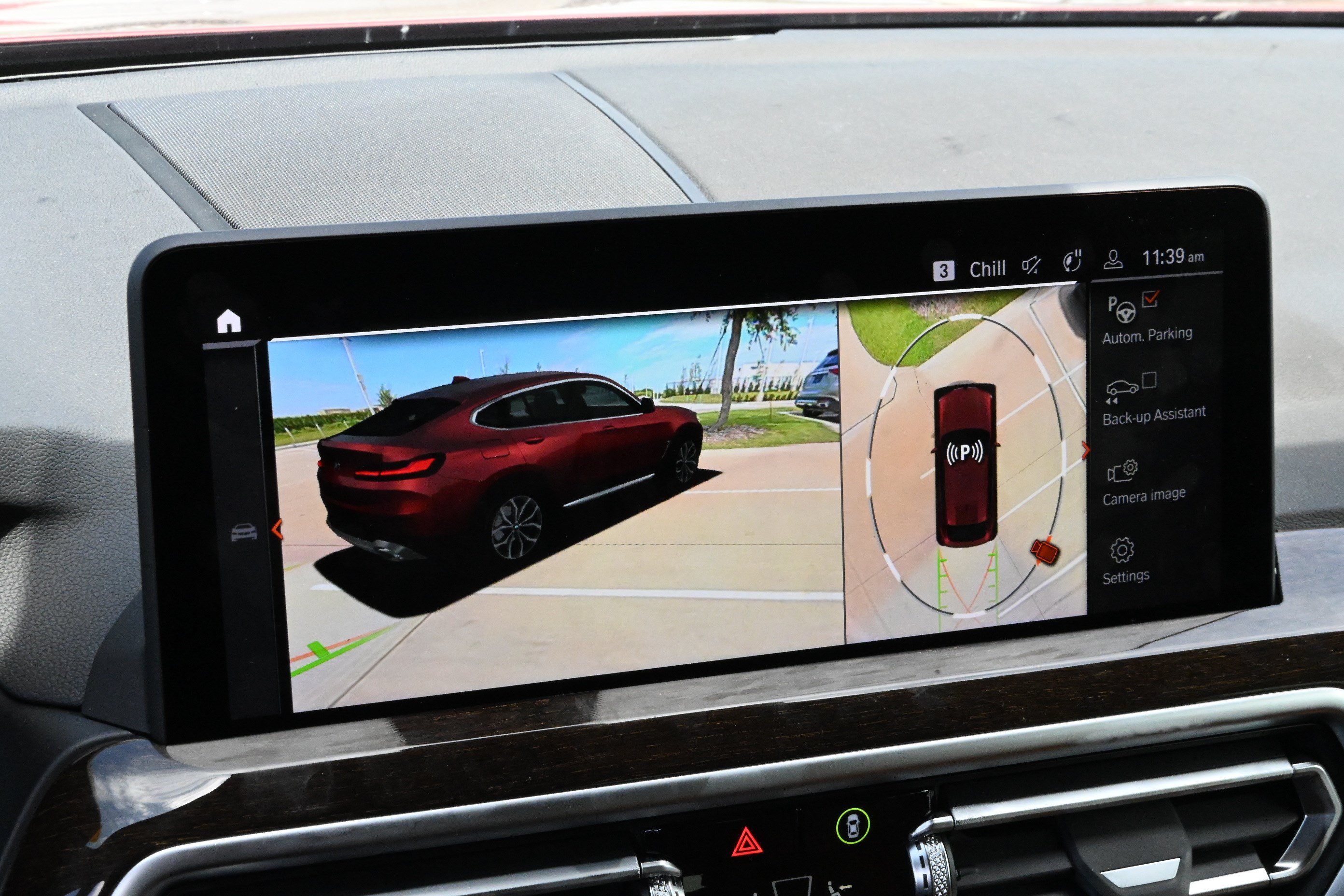 Certified 2025 BMW X4 xDrive30i AWD/4WD image 29