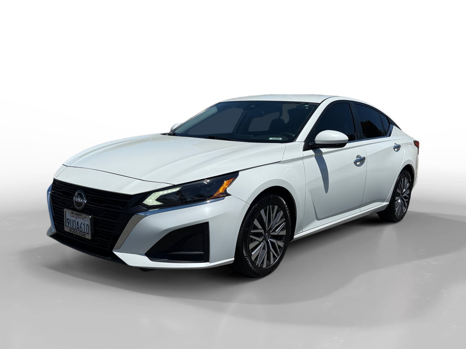 Used 2023 Nissan Altima 2.5 SV