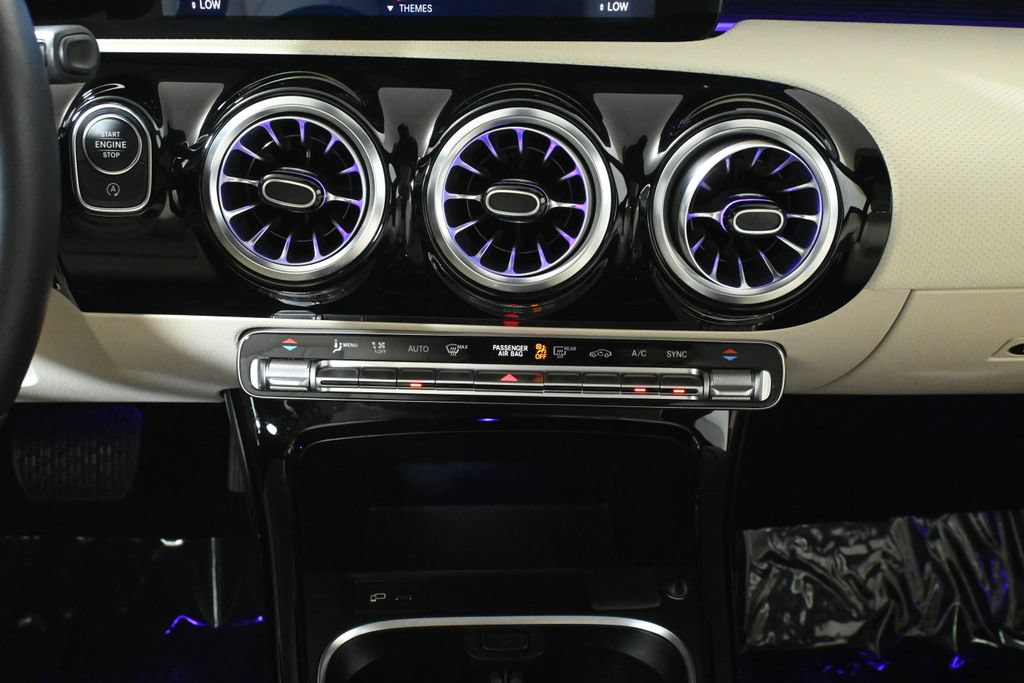 Certified 2022 Mercedes-Benz CLA 250 4MATIC image 22