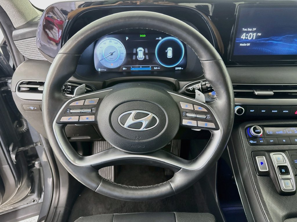 Used 2025 Hyundai Palisade Limited AWD/4WD image 13