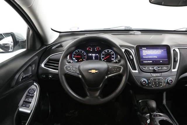 Used 2025 Chevrolet Malibu LT FWD image 11