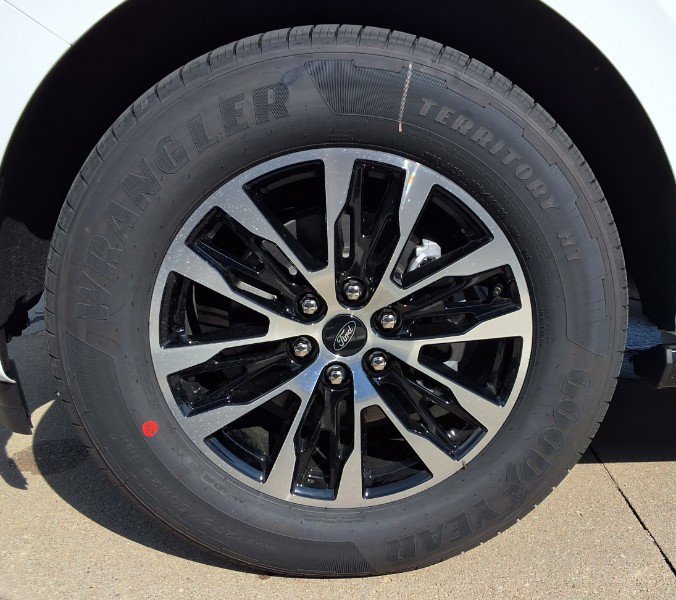 New 2025 Ford Expedition Platinum image 33