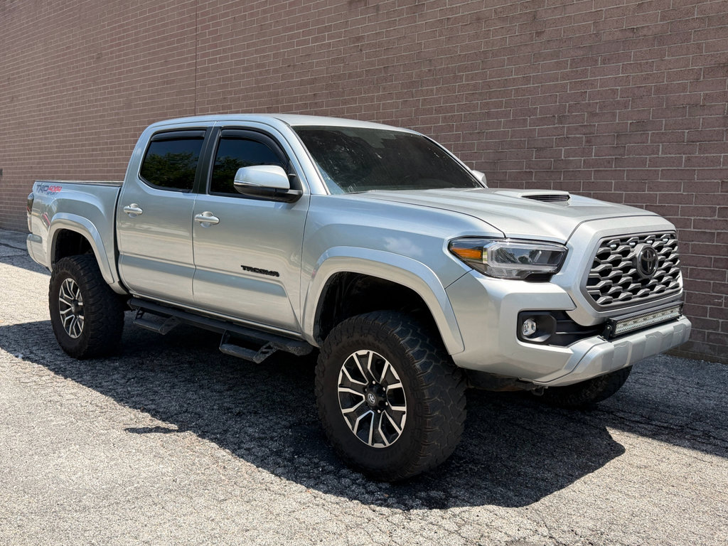 Used 2023 Toyota Tacoma TRD Sport w/ Technology Package AWD/4WD image 8