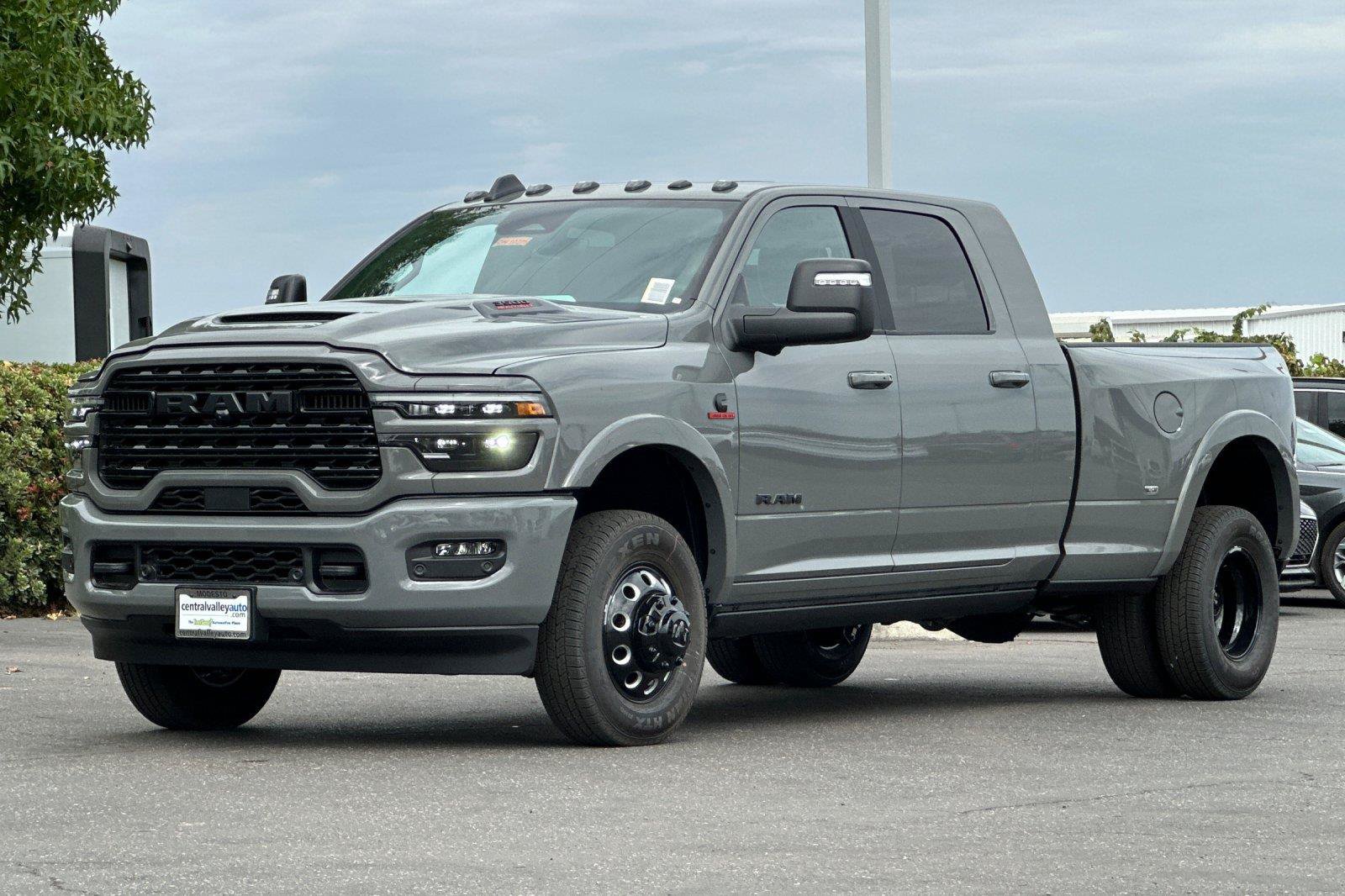 New 2027 RAM 3500 Limited AWD/4WD image 7