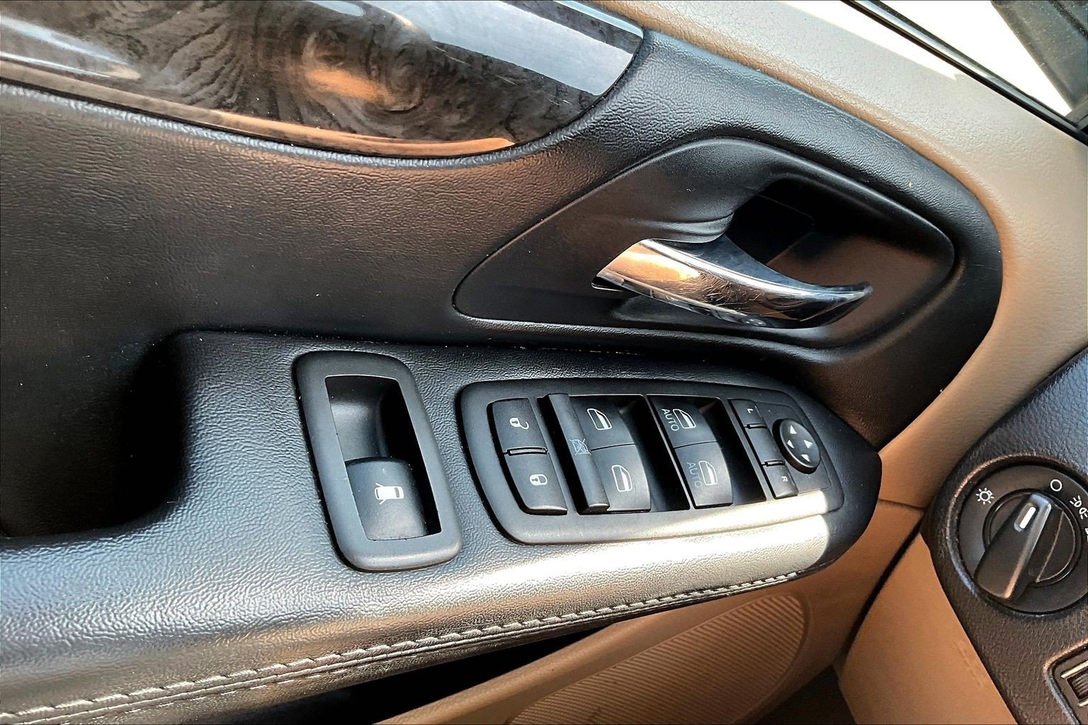 Used 2014 Dodge Grand Caravan SE w/ Quick Order Package 29E SE FWD image 33