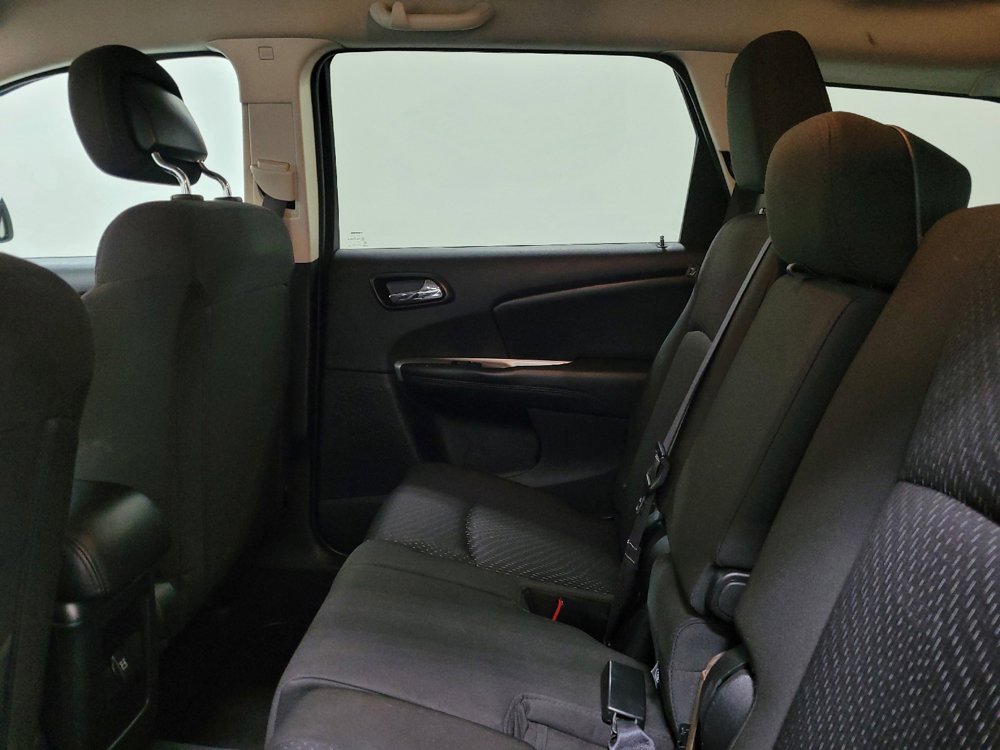 Used 2019 Dodge Journey SE FWD image 18