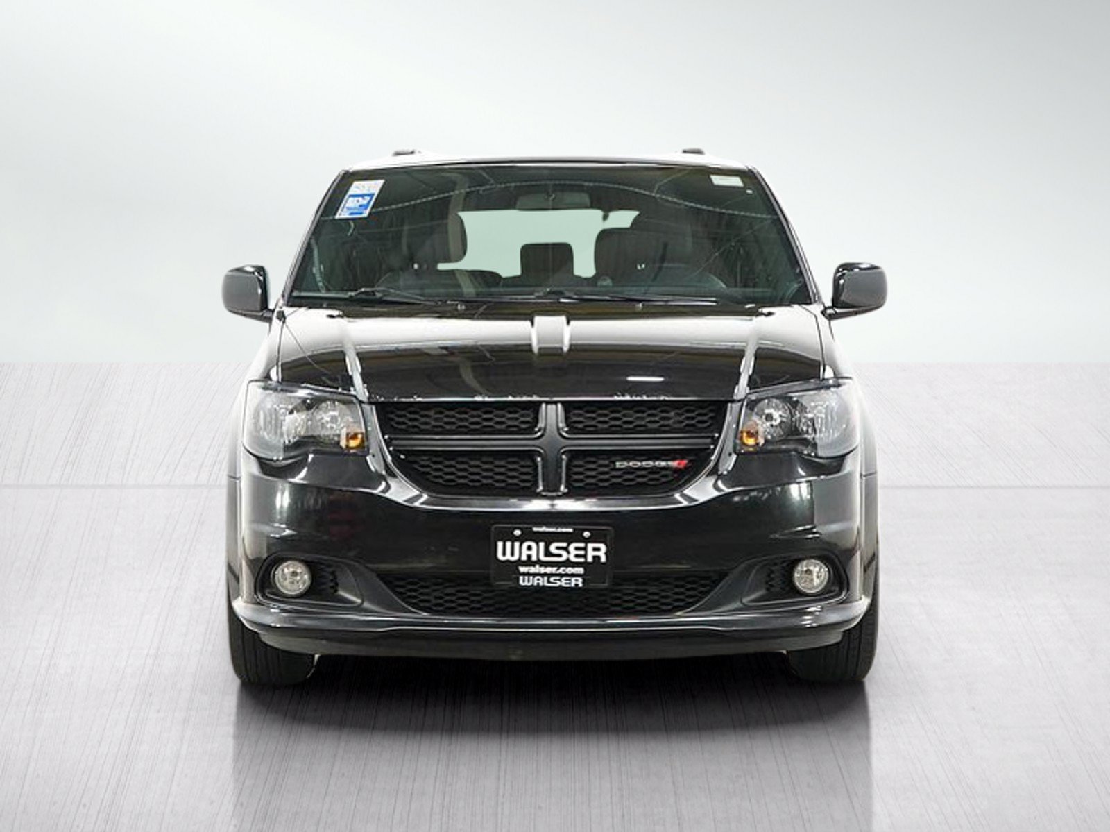 Used 2016 Dodge Grand Caravan R/T FWD image 8