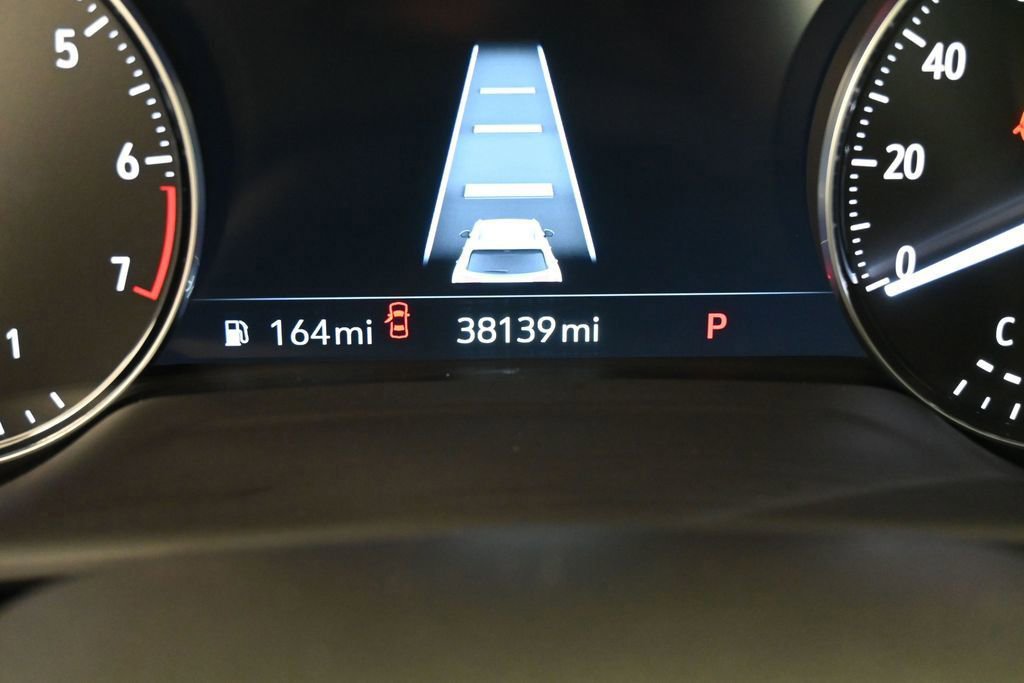 Used 2021 Buick Envision Essence w/ Sport Touring Package AWD/4WD image 37