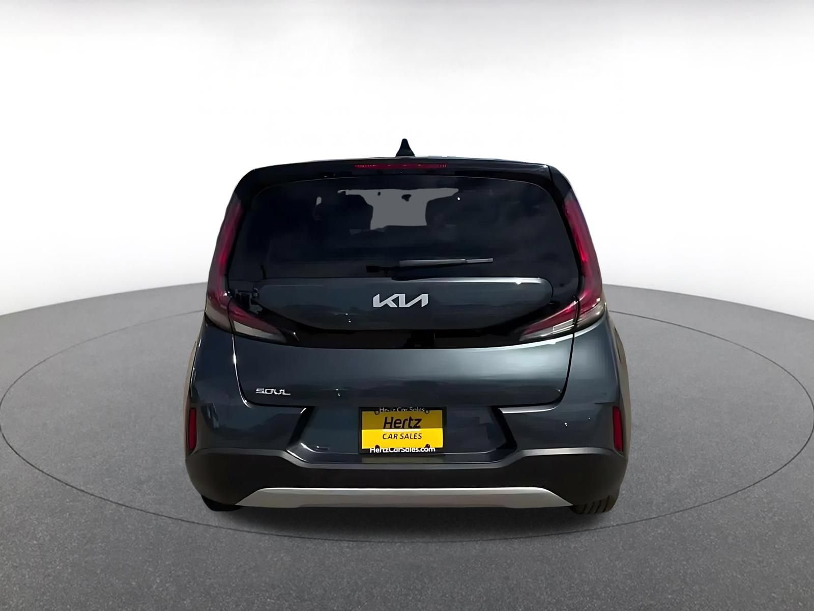Used 2025 Kia Soul LX w/ LX Technology Package FWD image 10