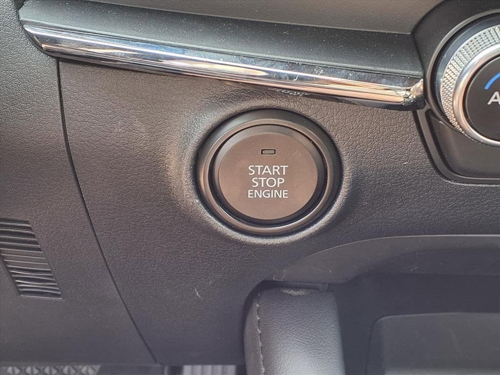Certified 2025 MAZDA MAZDA3 s FWD image 14
