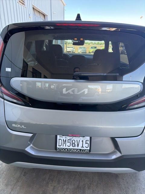 Used 2025 Kia Soul LX image 7