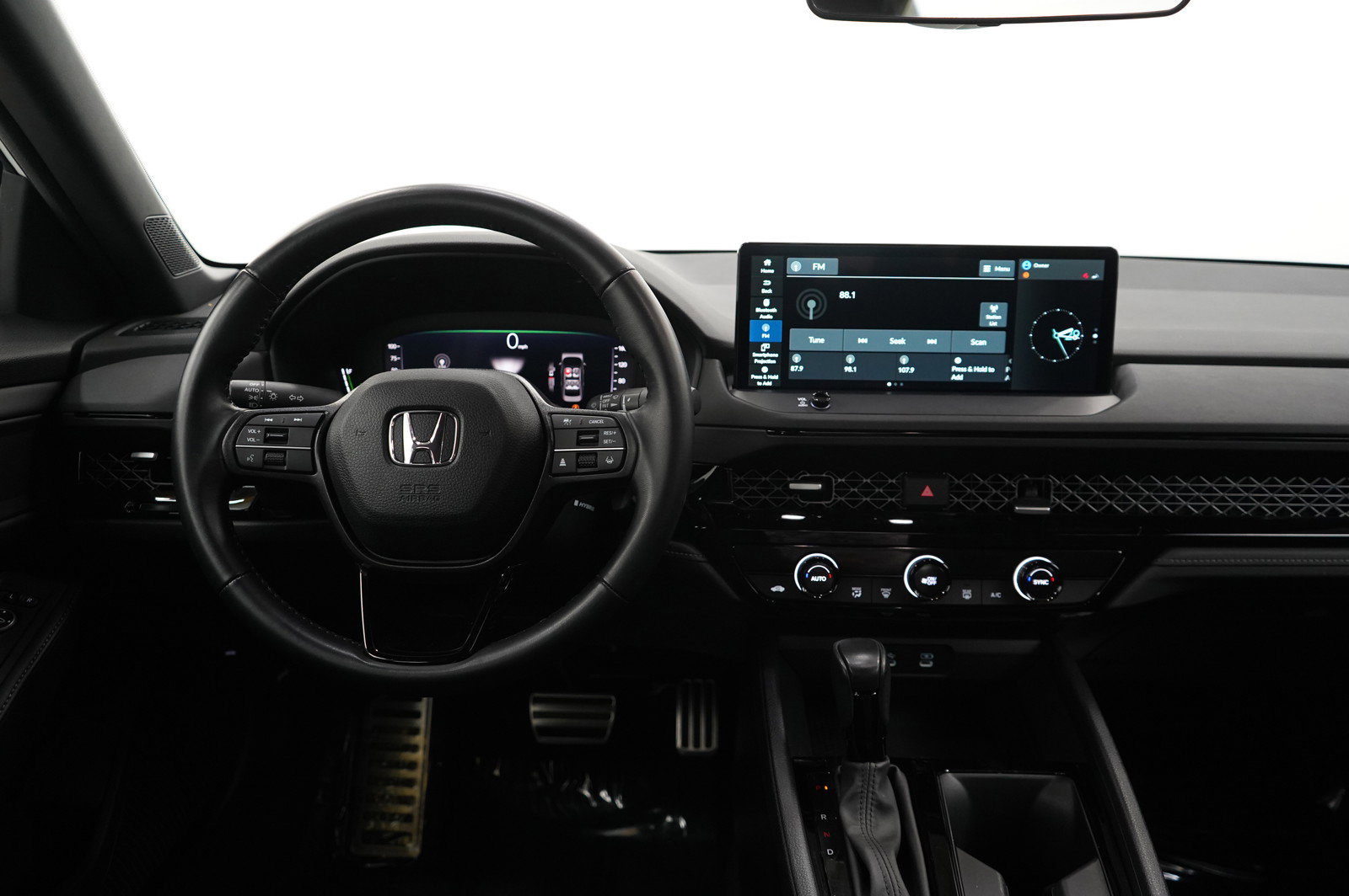 Used 2023 Honda Accord Sport image 12