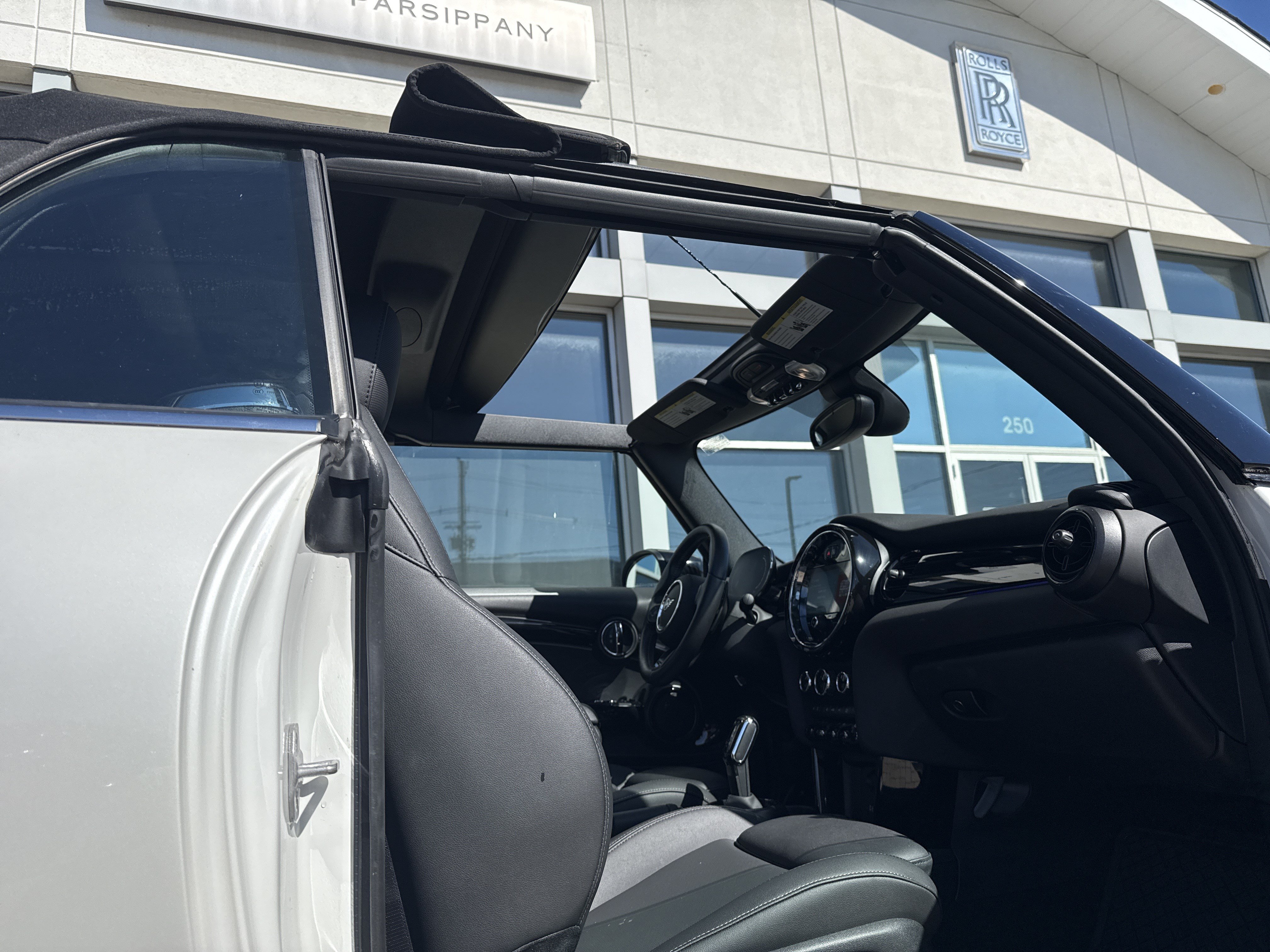 Used 2024 MINI Cooper S FWD image 38