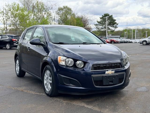 Used 2016 Chevrolet Sonic LT FWD image 2