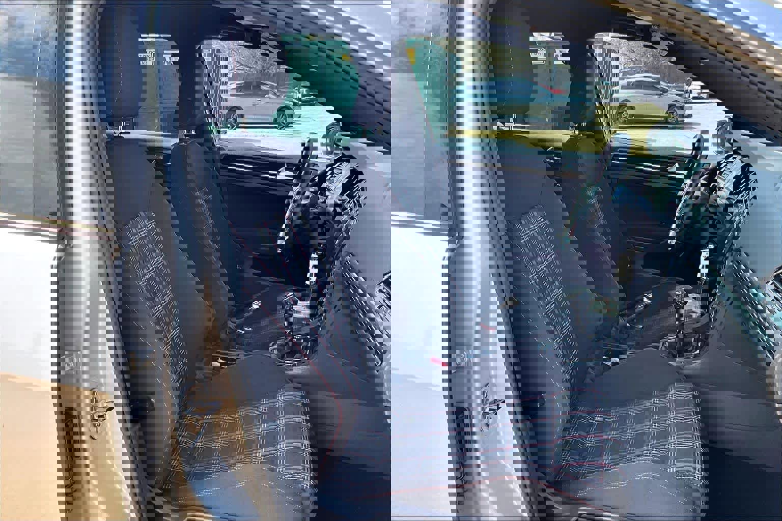 Used 2016 Volkswagen GTI S image 9