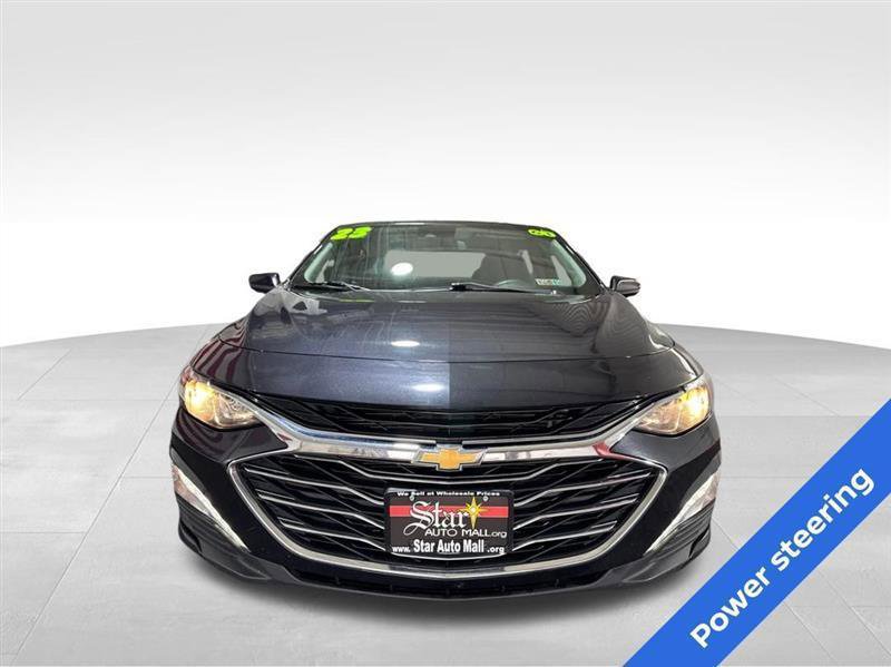Used 2023 Chevrolet Malibu LT image 2