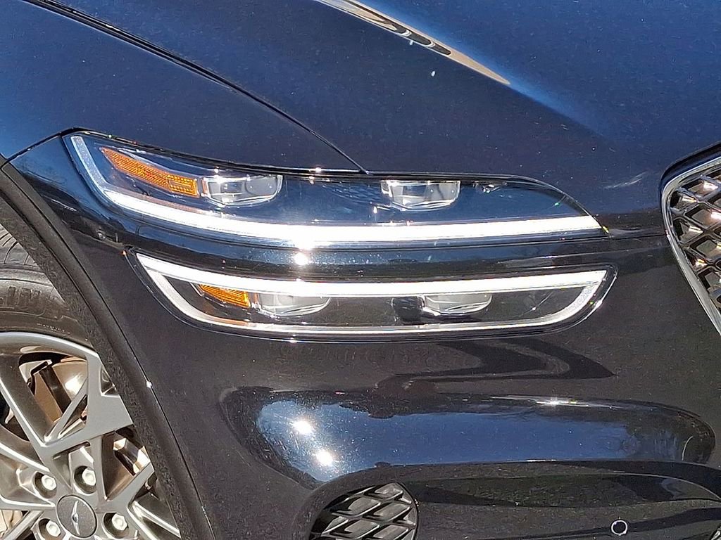 Certified 2025 Genesis GV70 2.5T w/ Advanced Package image 28