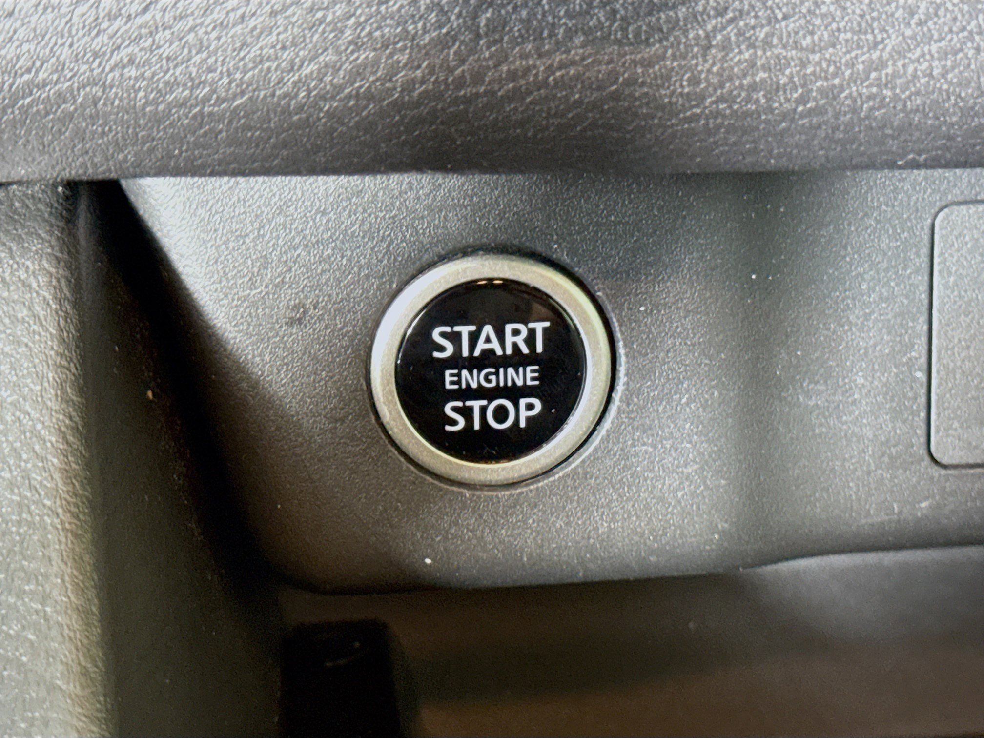 Used 2023 Nissan Rogue SV FWD image 21