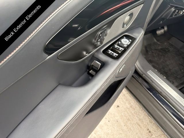 Certified 2024 Lincoln Nautilus Reserve w/ Equipment Group 202A image 15