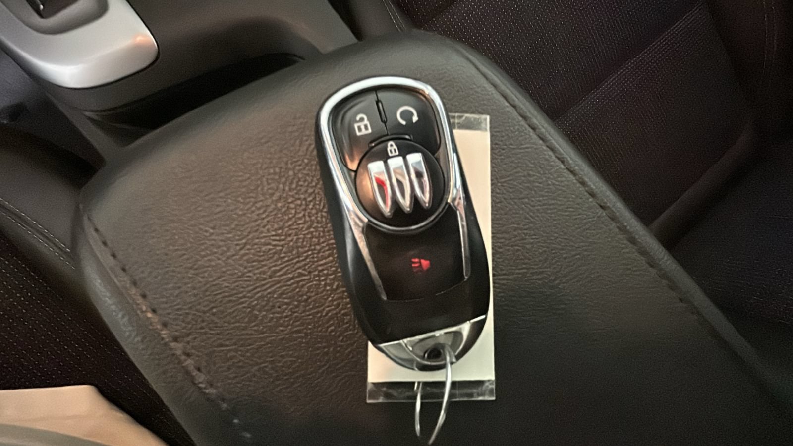 Used 2025 Buick Envista Sport Touring FWD image 23
