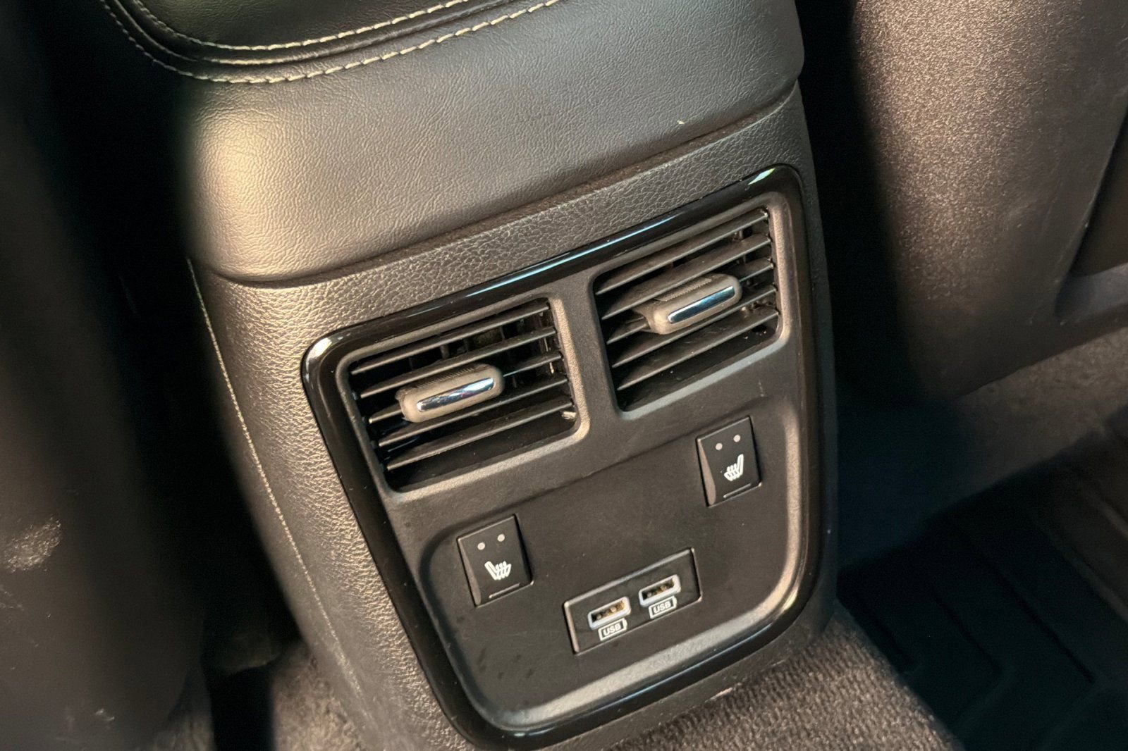 Used 2022 Dodge Charger GT w/ Plus Group AWD/4WD image 17