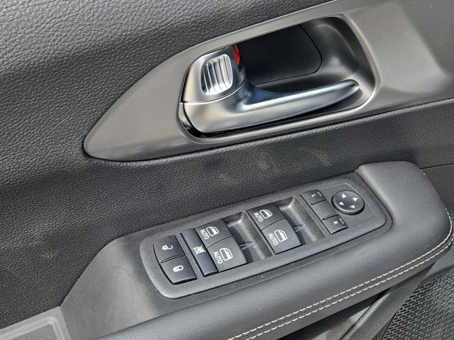 New 2026 Chrysler Voyager LX image 14