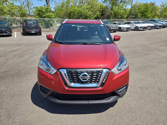 Used 2018 Nissan Kicks SV FWD image 3