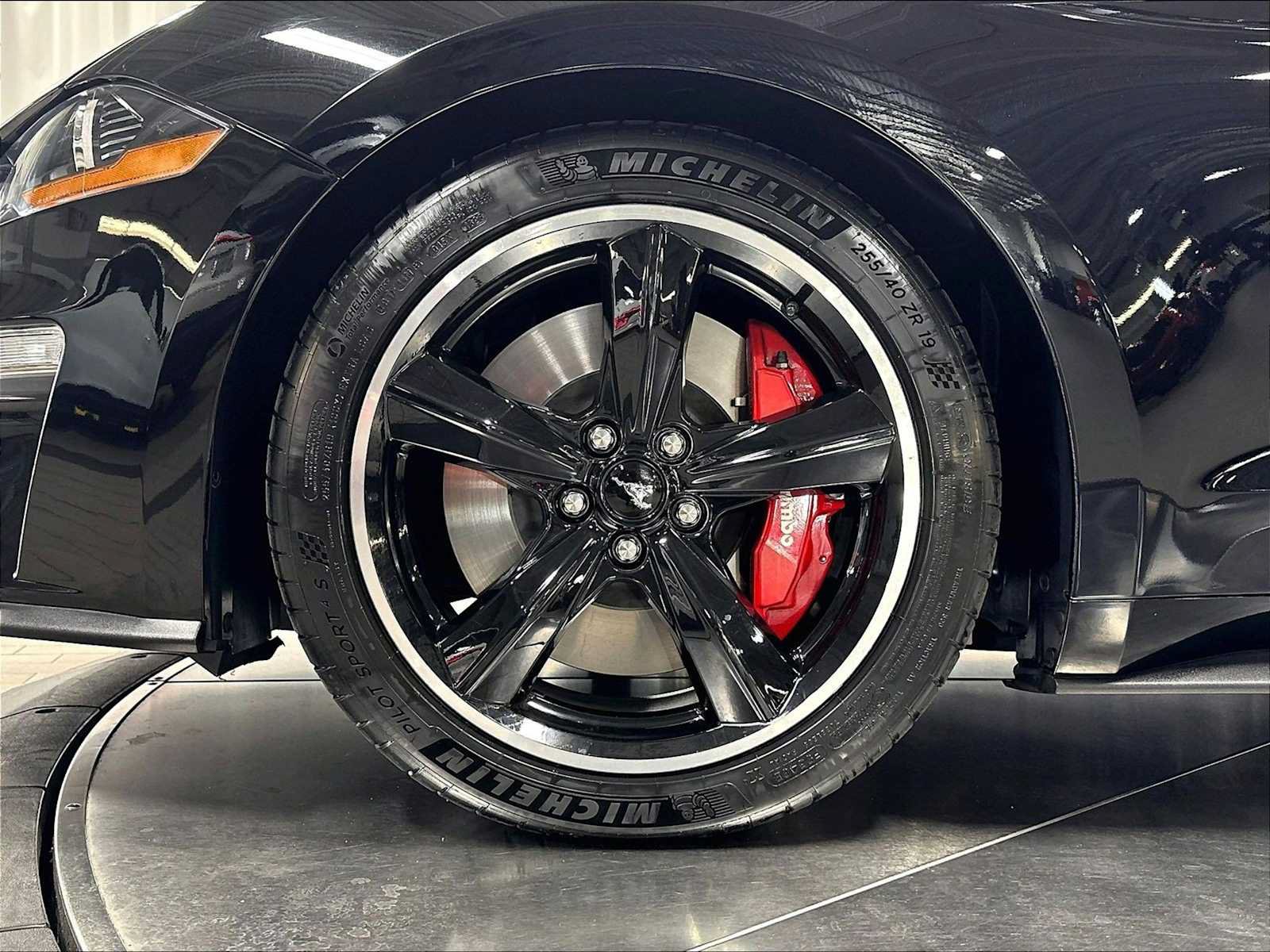 Used 2019 Ford Mustang Bullitt w/ Bullitt Electronics Package RWD image 13