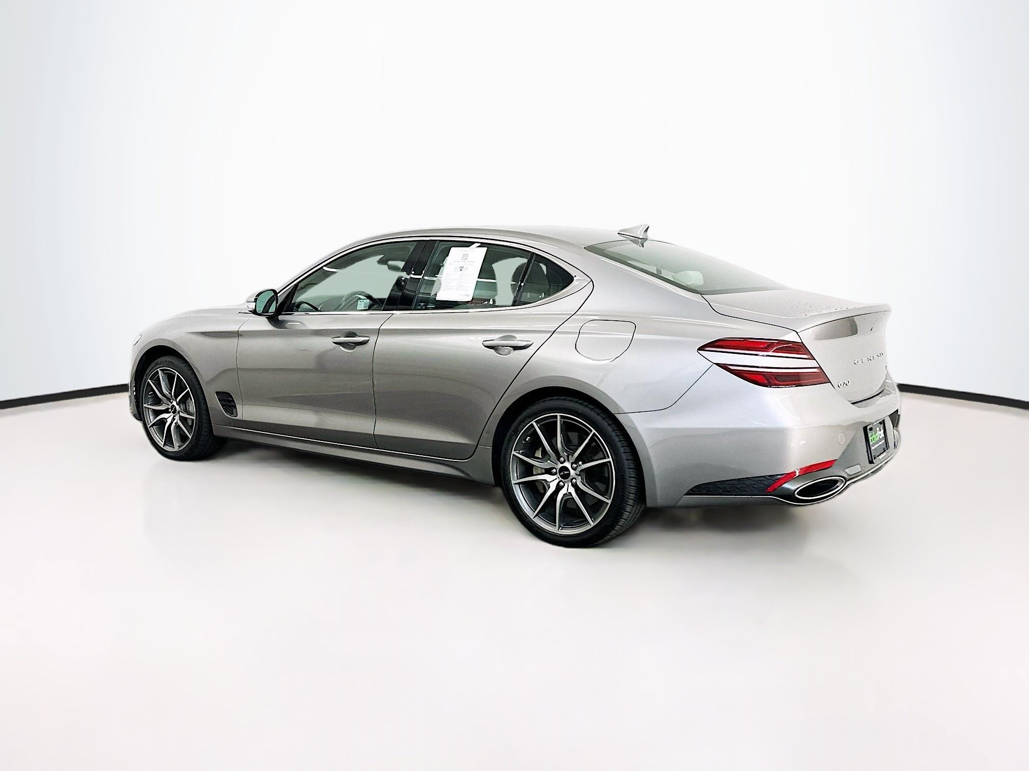 Used 2025 Genesis G70 2.5T AWD/4WD image 5