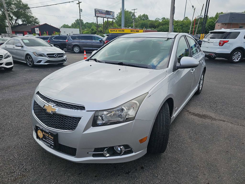Used 2013 Chevrolet Cruze LT w/ RS Package image 6