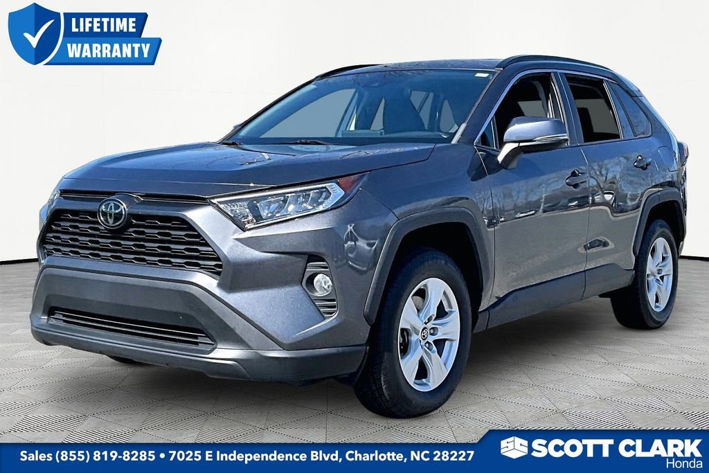 Used 2020 Toyota RAV4 XLE image 3