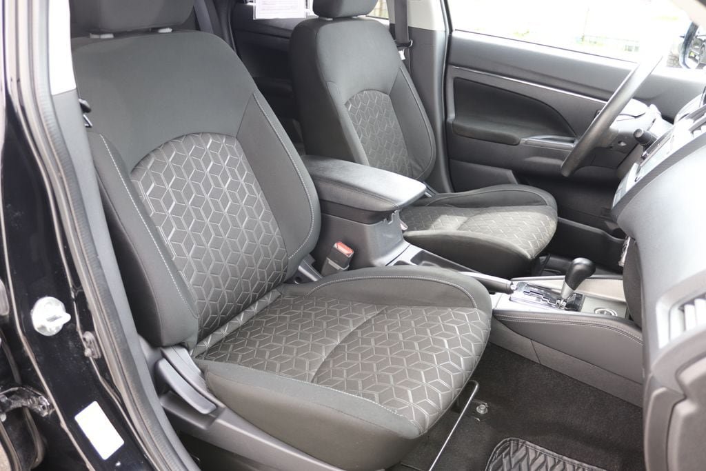Used 2023 Mitsubishi Outlander Sport SE AWD/4WD image 15