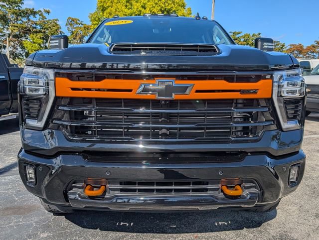 Used 2025 Chevrolet Silverado 2500 LTZ w/ Trail Boss Package image 2
