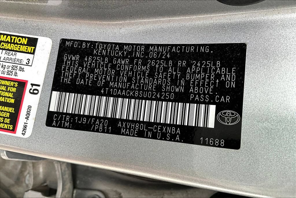 Used 2025 Toyota Camry LE FWD image 18