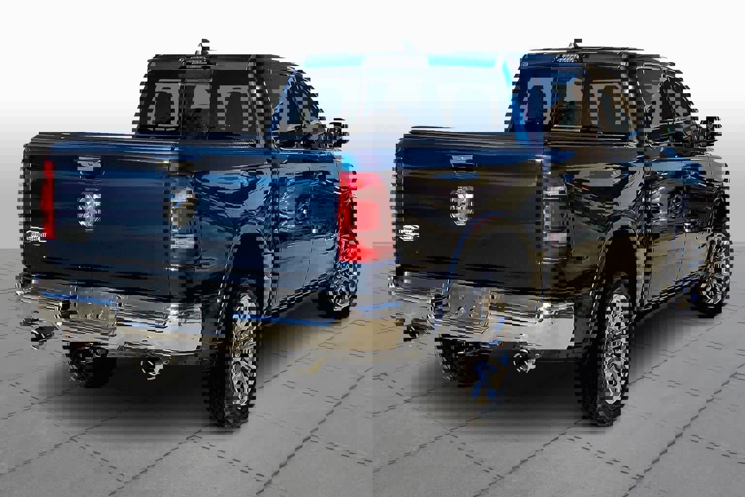 Used 2022 RAM 1500 Limited image 12