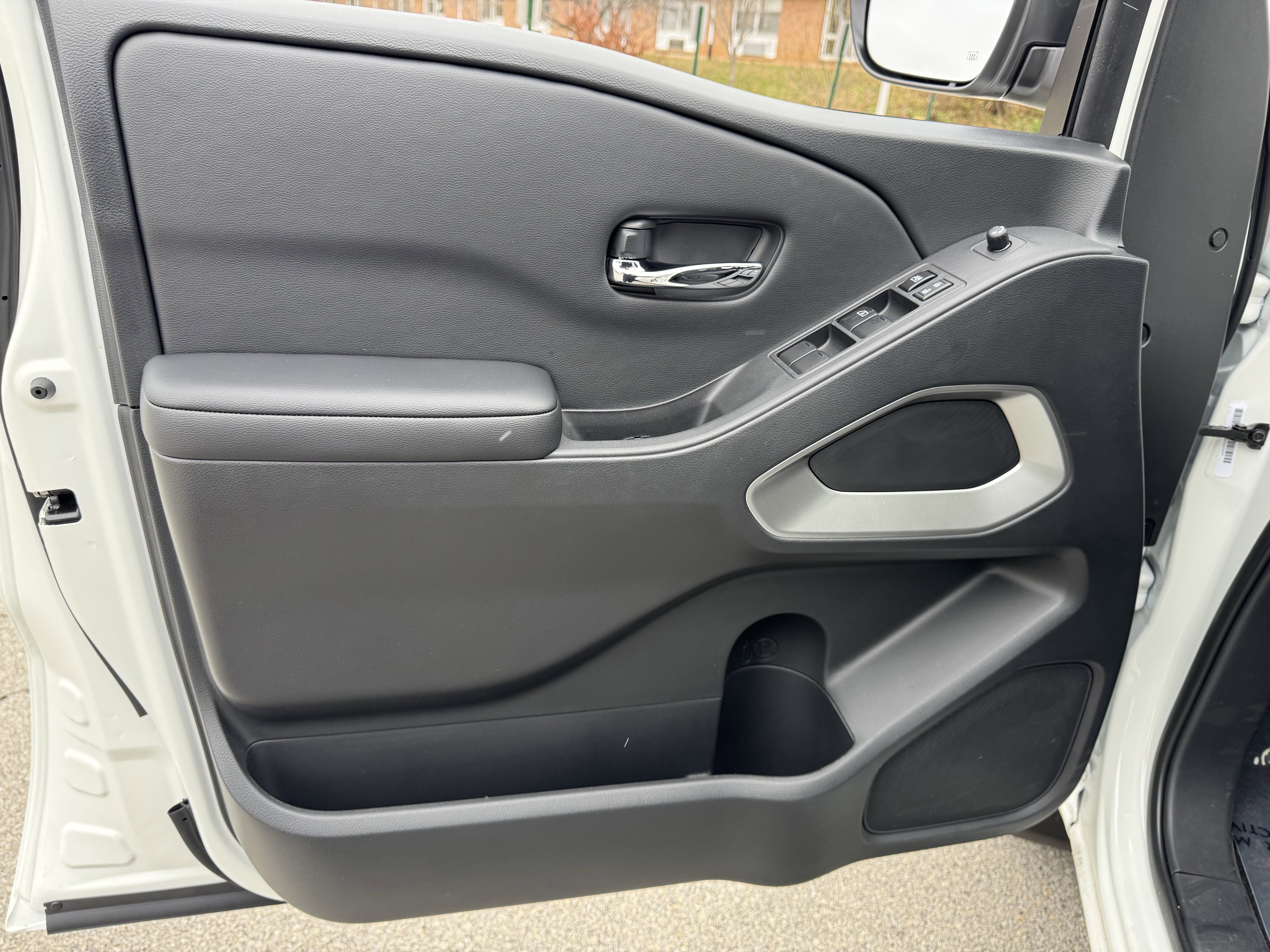 Certified 2025 Nissan Frontier SV w/ SV Convenience Package image 23