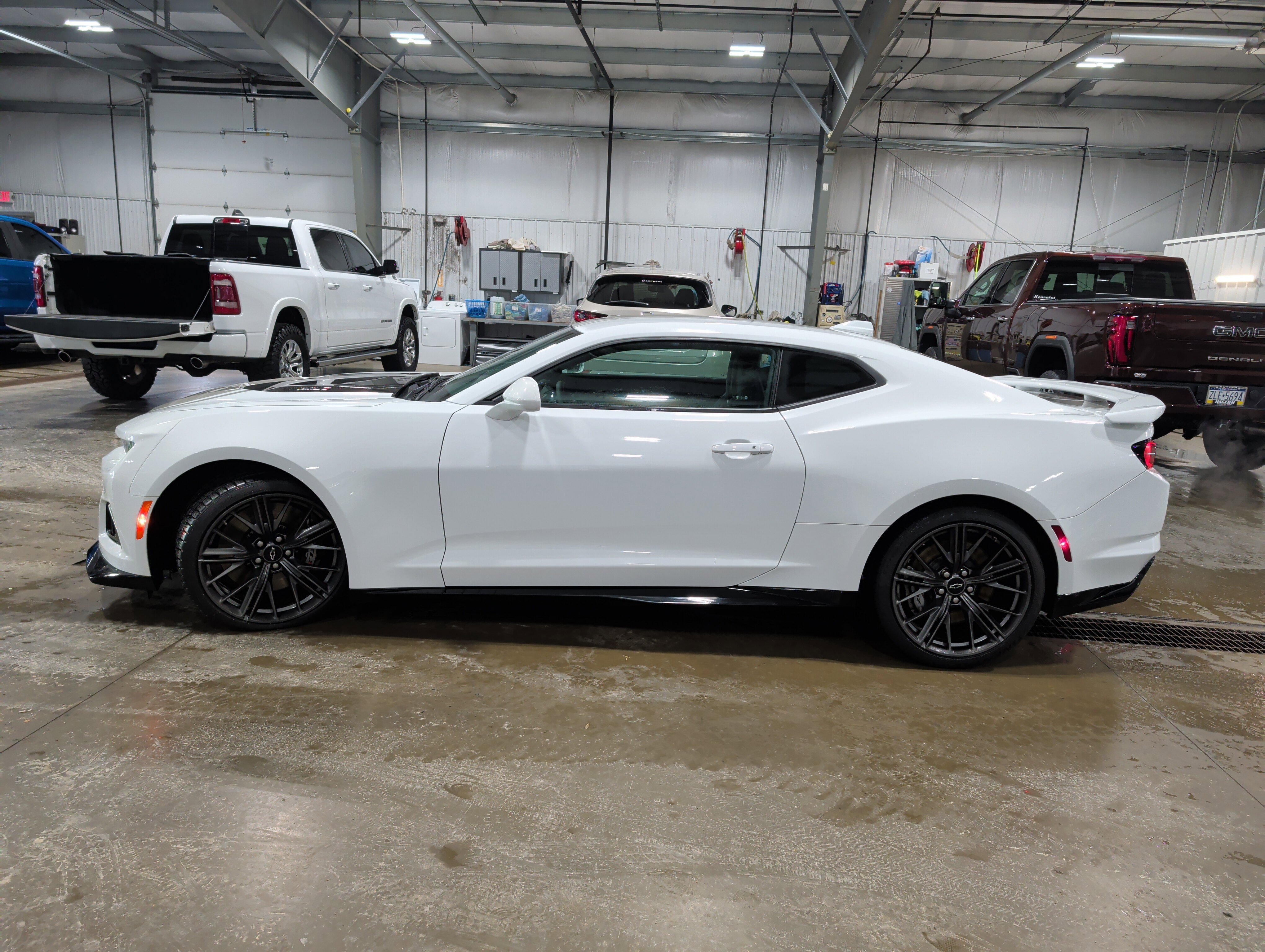 Used 2023 Chevrolet Camaro ZL1 RWD image 6