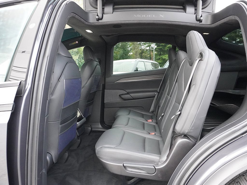 Used 2022 Tesla Model X image 41