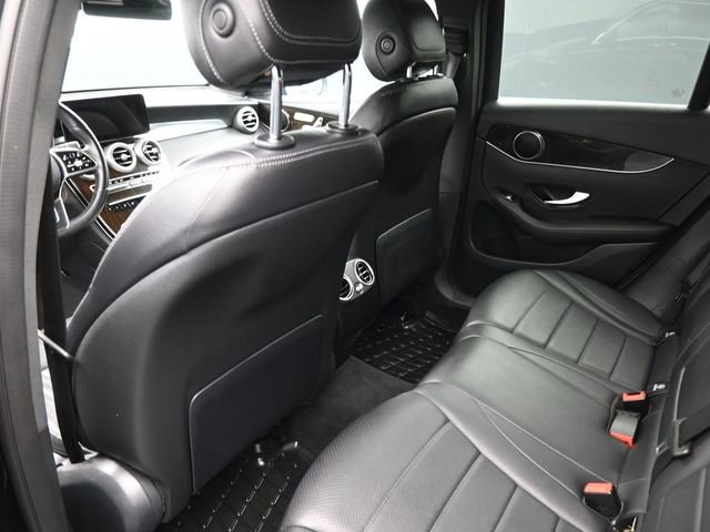 Used 2022 Mercedes-Benz GLC 300 image 10