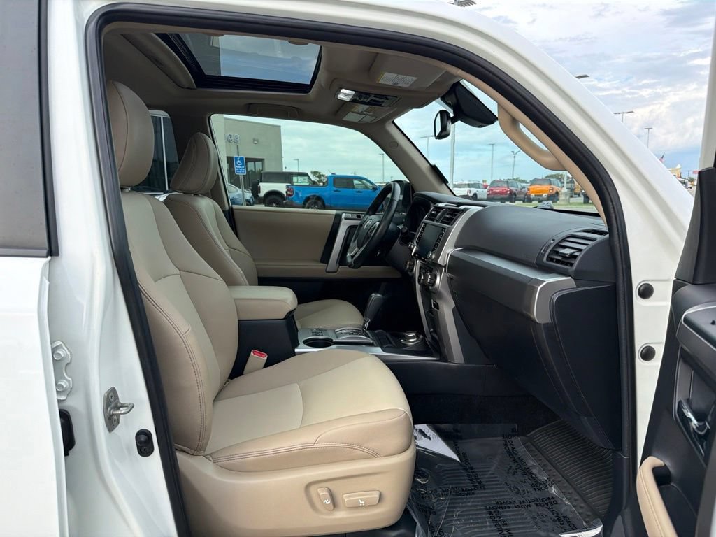 Used 2023 Toyota 4Runner SR5 Premium AWD/4WD image 21
