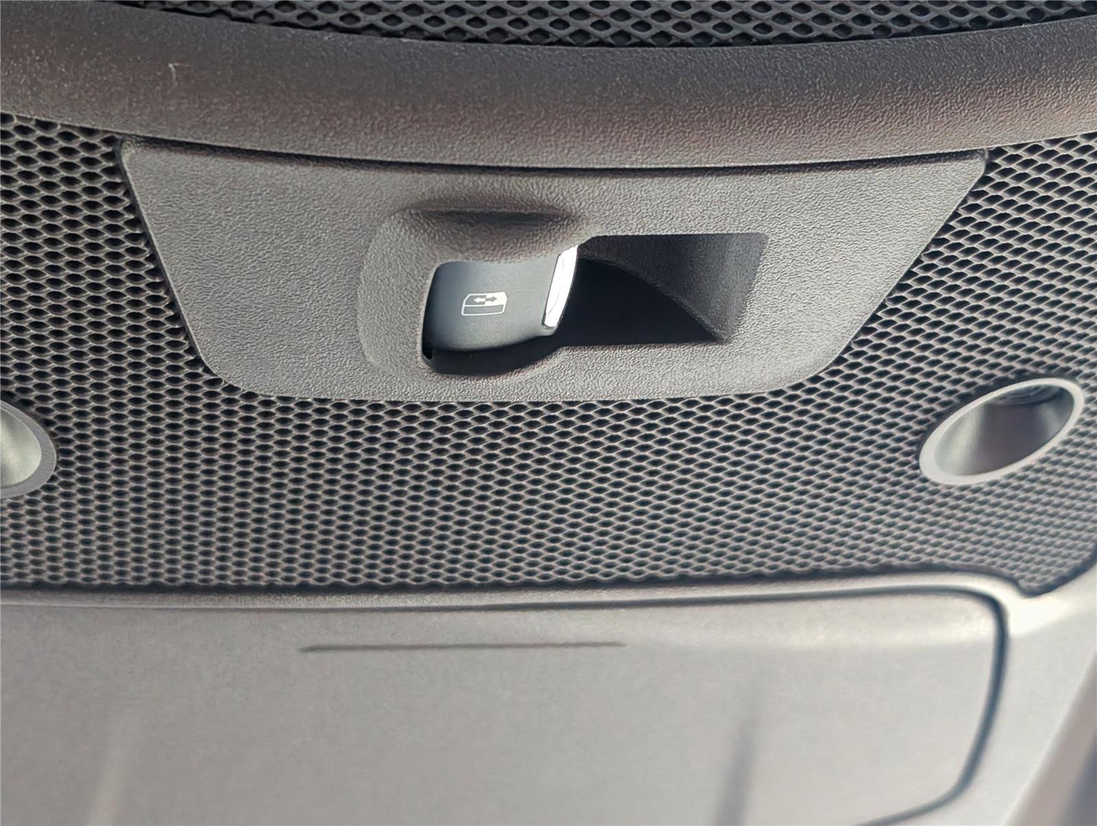 Used 2019 Ford F150 King Ranch w/ Equipment Group 601A Luxury AWD/4WD image 37