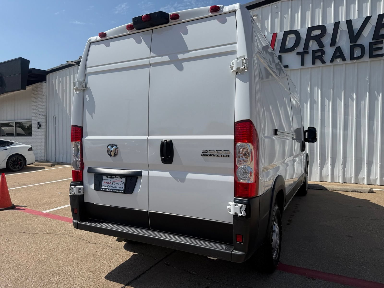 Used 2025 RAM ProMaster 3500 w/ Convenience Group FWD image 6