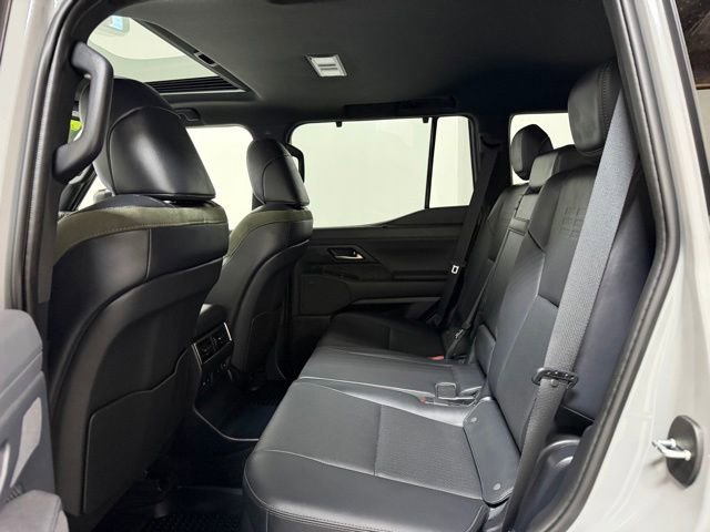 Used 2025 Lexus GX 550 AWD/4WD image 24