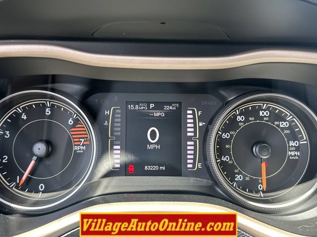 Used 2017 Jeep Cherokee Latitude w/ Comfort/Convenience Group AWD/4WD image 24