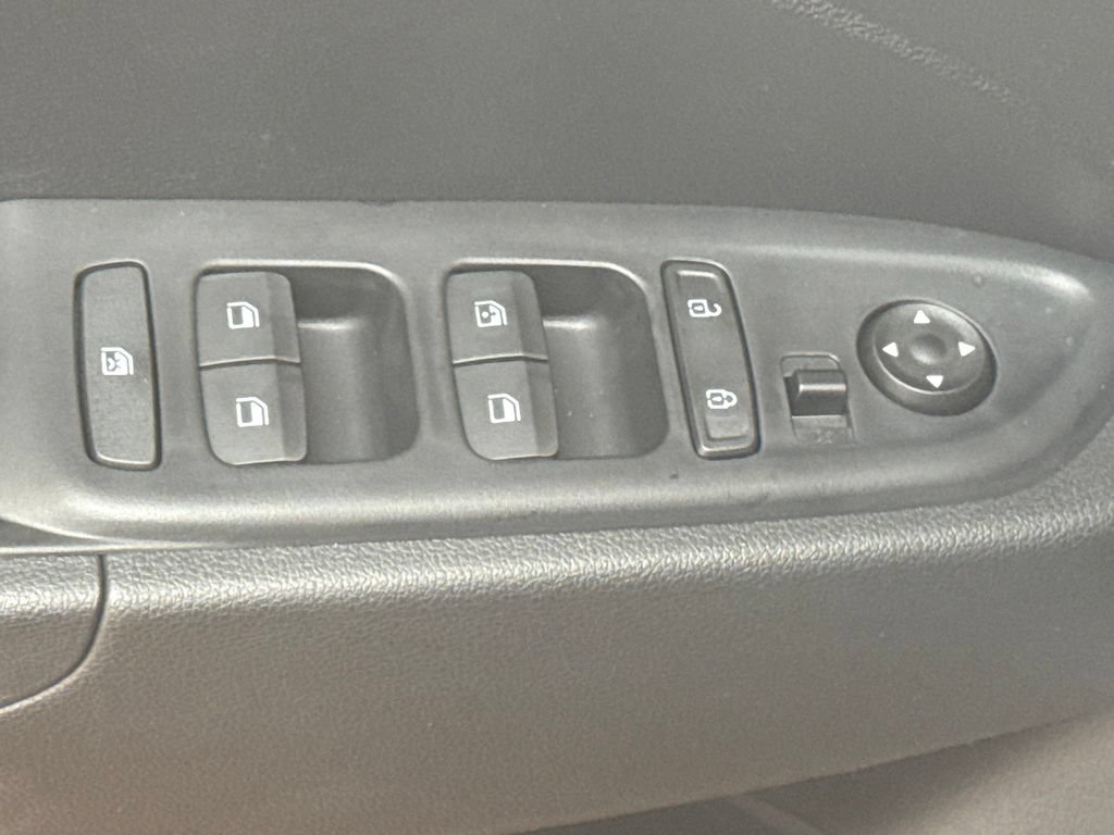 New 2026 Hyundai Venue SEL FWD image 22