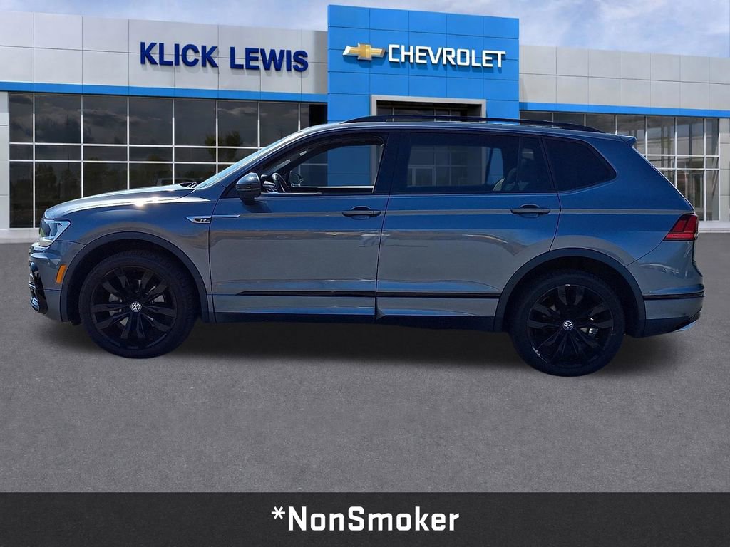 Used 2021 Volkswagen Tiguan SE R-Line w/ 3rd Row Seat Package image 4