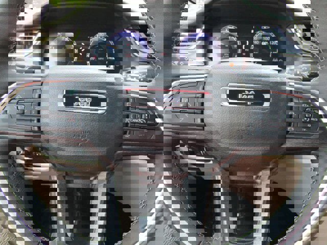 Used 2024 Jeep Grand Cherokee Limited image 17