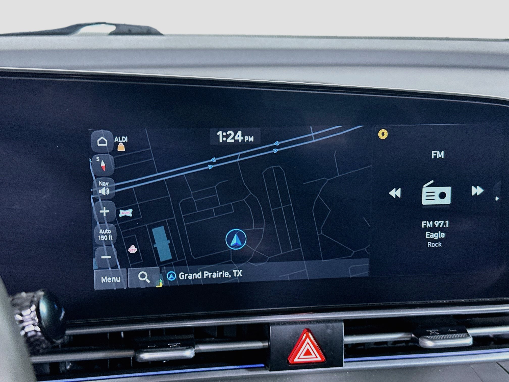 Used 2025 Hyundai Elantra SEL FWD image 22