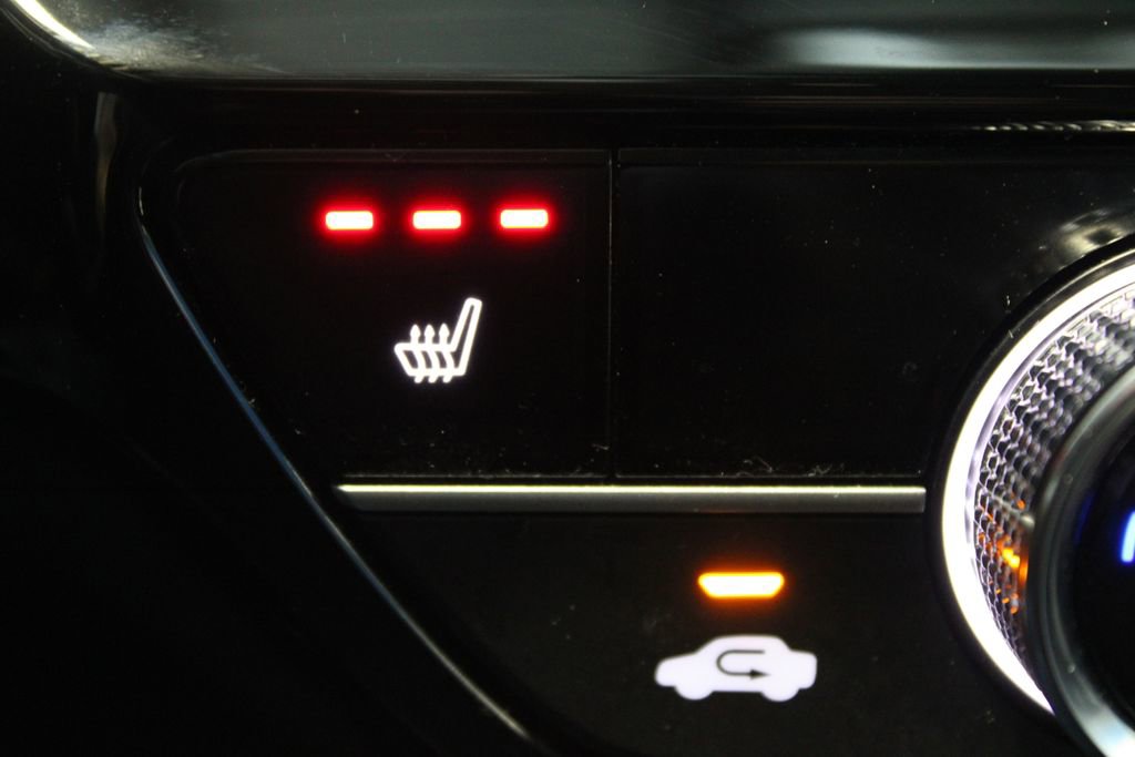 Used 2023 Honda Civic Touring image 34